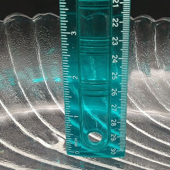 Anchor Hocking Vintage Clam Shell Salad Serving Bowl, Clear Frosted Glass - Picture 10 of 10